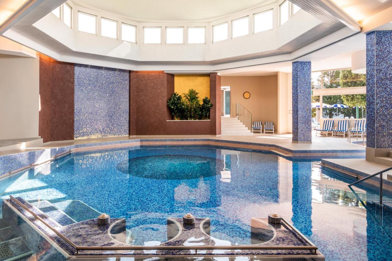 Grand Hotel Terme & Spa มอนเตกรอตโต แตร์เม ภายนอก รูปภาพ