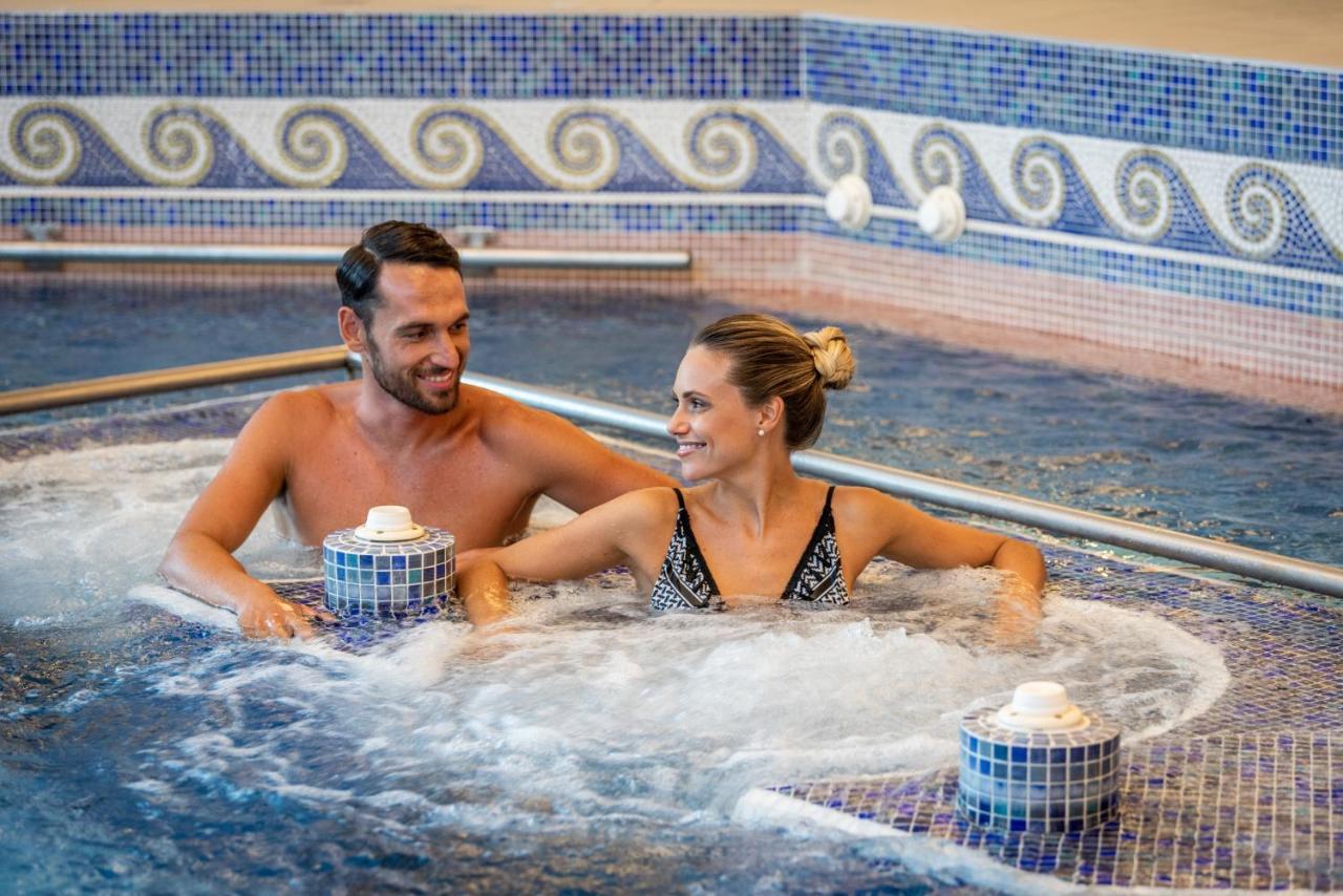 Grand Hotel Terme & Spa มอนเตกรอตโต แตร์เม ภายนอก รูปภาพ