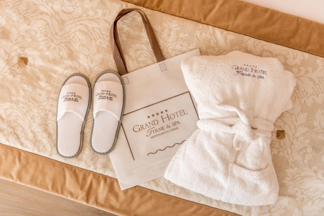 Grand Hotel Terme & Spa มอนเตกรอตโต แตร์เม ภายนอก รูปภาพ