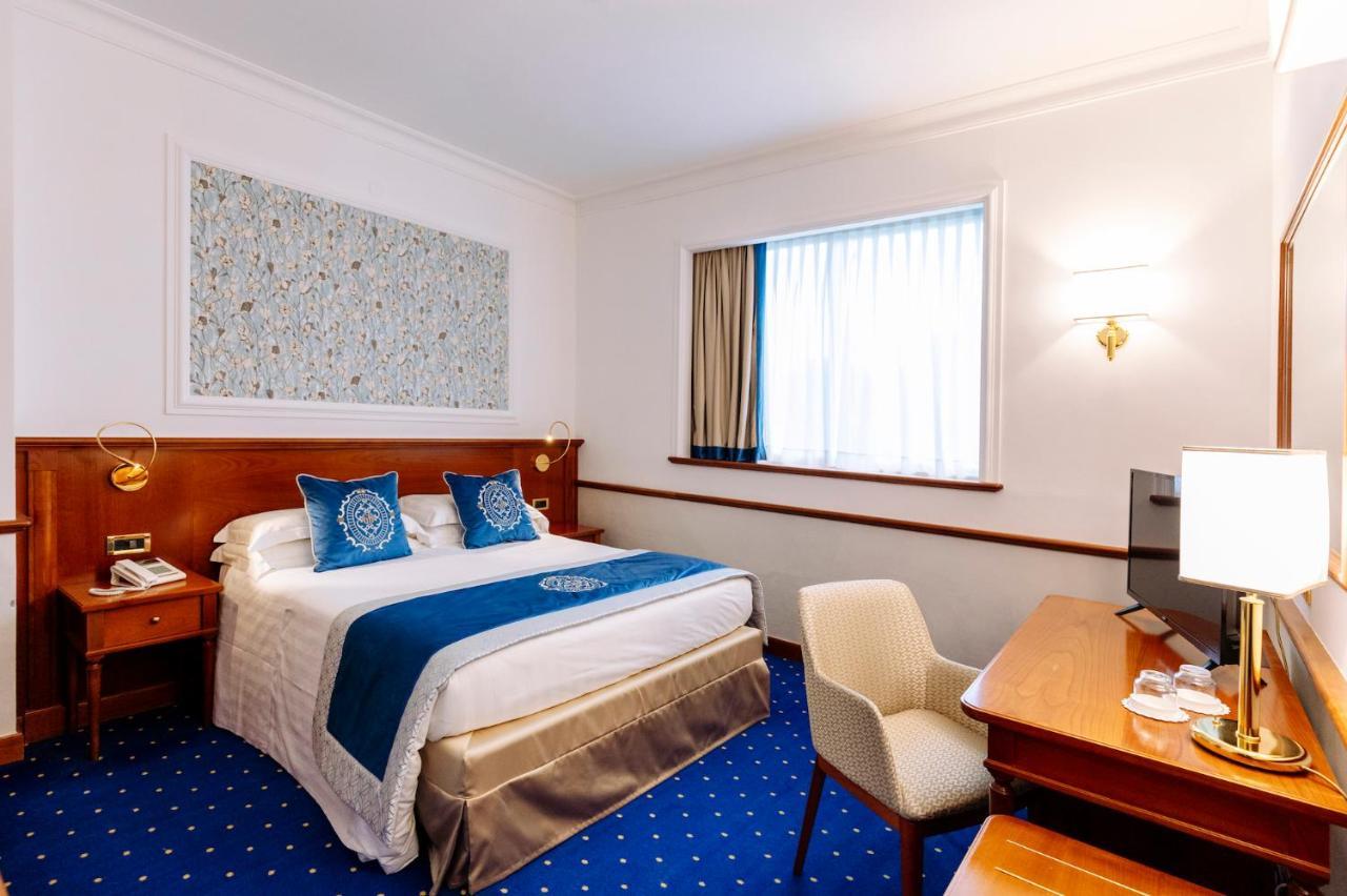 Grand Hotel Terme & Spa มอนเตกรอตโต แตร์เม ภายนอก รูปภาพ