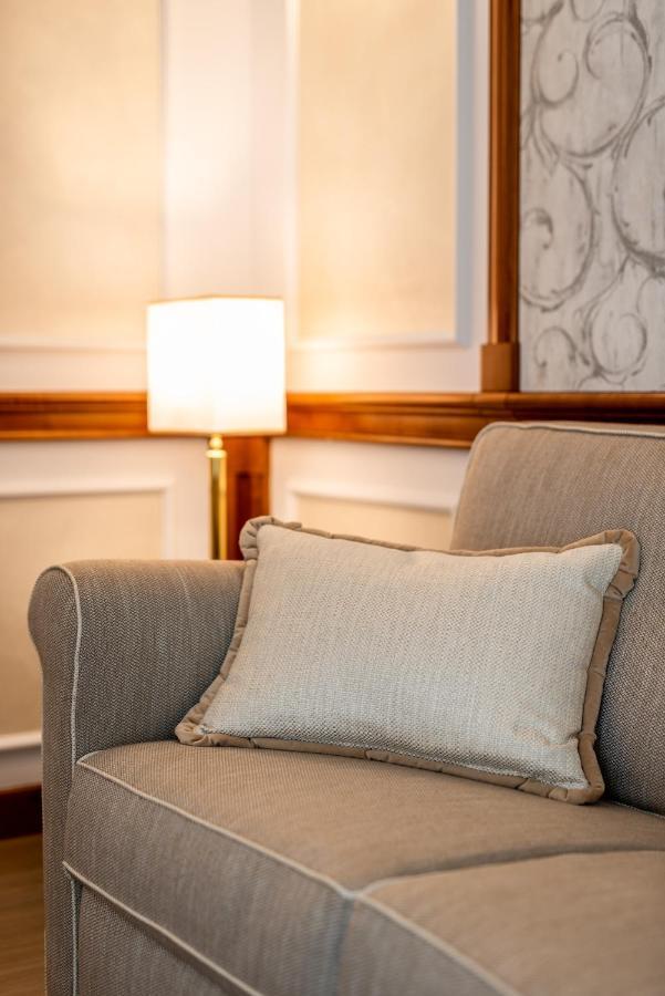 Grand Hotel Terme & Spa มอนเตกรอตโต แตร์เม ภายนอก รูปภาพ